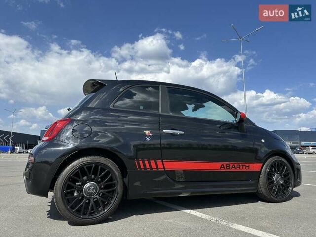 Черный Абарт Fiat 500, объемом двигателя 1.5 л и пробегом 5 тыс. км за 26000 $, фото 2 на Automoto.ua