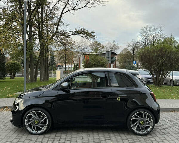 Черный Абарт Fiat 500, объемом двигателя 0 л и пробегом 20 тыс. км за 32000 $, фото 29 на Automoto.ua