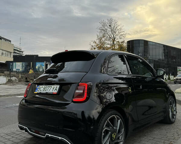 Черный Абарт Fiat 500, объемом двигателя 0 л и пробегом 20 тыс. км за 32000 $, фото 21 на Automoto.ua