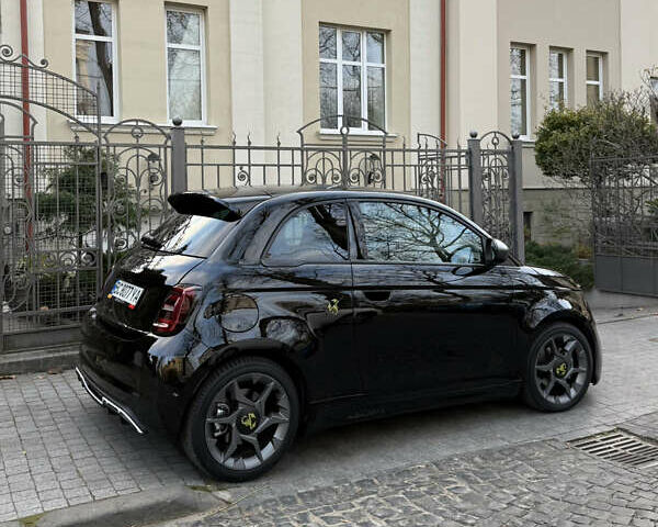 Черный Абарт Fiat 500, объемом двигателя 0 л и пробегом 20 тыс. км за 32000 $, фото 34 на Automoto.ua