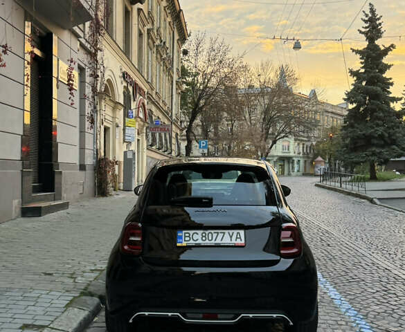 Черный Абарт Fiat 500, объемом двигателя 0 л и пробегом 20 тыс. км за 32000 $, фото 9 на Automoto.ua