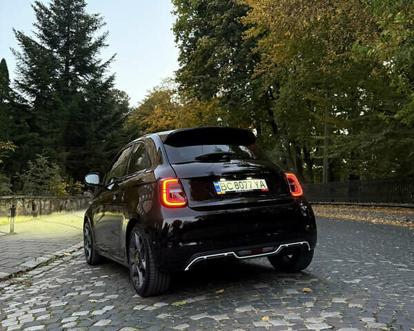 Черный Абарт Fiat 500, объемом двигателя 0 л и пробегом 20 тыс. км за 32000 $, фото 35 на Automoto.ua