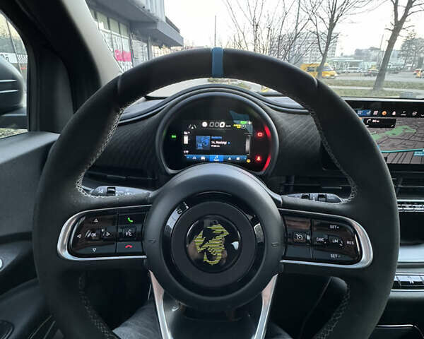 Черный Абарт Fiat 500, объемом двигателя 0 л и пробегом 20 тыс. км за 32000 $, фото 19 на Automoto.ua