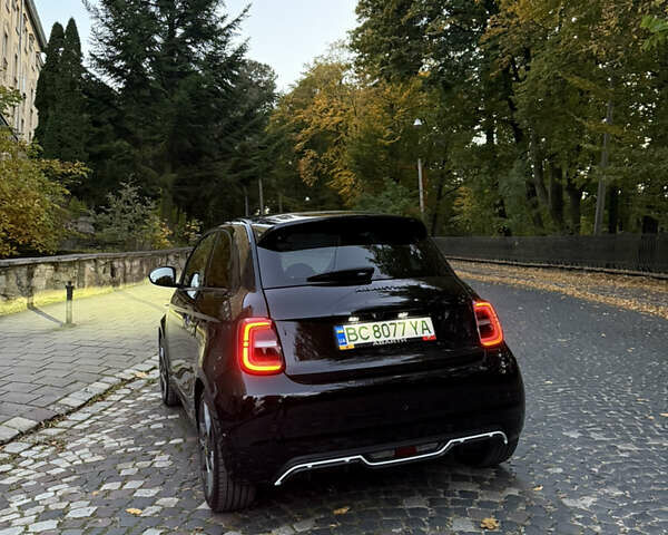 Черный Абарт Fiat 500, объемом двигателя 0 л и пробегом 20 тыс. км за 32000 $, фото 43 на Automoto.ua