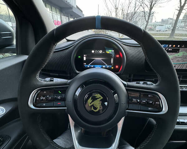 Черный Абарт Fiat 500, объемом двигателя 0 л и пробегом 20 тыс. км за 32000 $, фото 15 на Automoto.ua