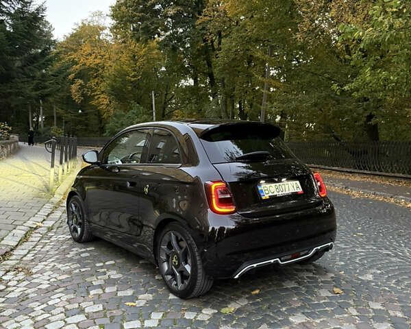 Черный Абарт Fiat 500, объемом двигателя 0 л и пробегом 20 тыс. км за 32000 $, фото 44 на Automoto.ua