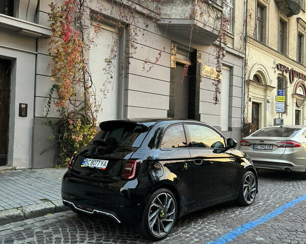 Черный Абарт Fiat 500, объемом двигателя 0 л и пробегом 20 тыс. км за 32000 $, фото 11 на Automoto.ua