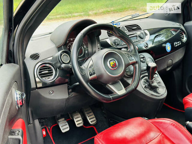 Чорний Абарт Fiat 500, об'ємом двигуна 1.4 л та пробігом 99 тис. км за 9100 $, фото 8 на Automoto.ua