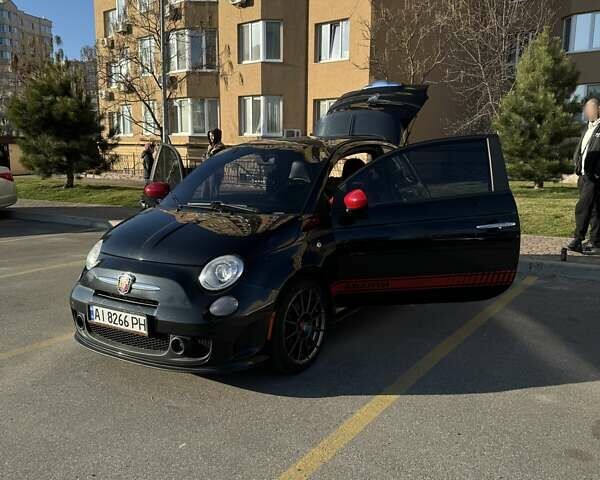 Черный Абарт Fiat 500, объемом двигателя 1.4 л и пробегом 108 тыс. км за 9500 $, фото 3 на Automoto.ua