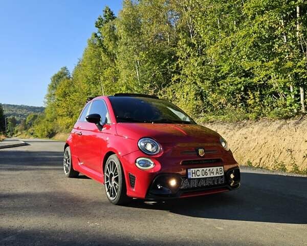 Червоний Абарт Fiat 500, об'ємом двигуна 1.4 л та пробігом 116 тис. км за 9300 $, фото 3 на Automoto.ua