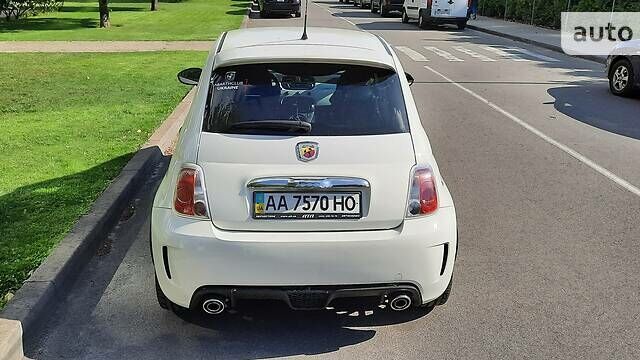 Абарт Fiat 500, объемом двигателя 1.4 л и пробегом 149 тыс. км за 8500 $, фото 3 на Automoto.ua