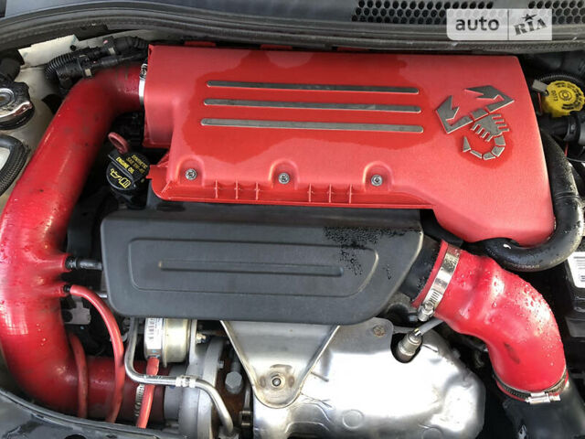 Абарт Fiat 500, объемом двигателя 1.4 л и пробегом 88 тыс. км за 14499 $, фото 9 на Automoto.ua