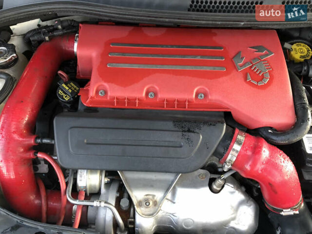 Абарт Fiat 500, объемом двигателя 1.4 л и пробегом 88 тыс. км за 13299 $, фото 9 на Automoto.ua