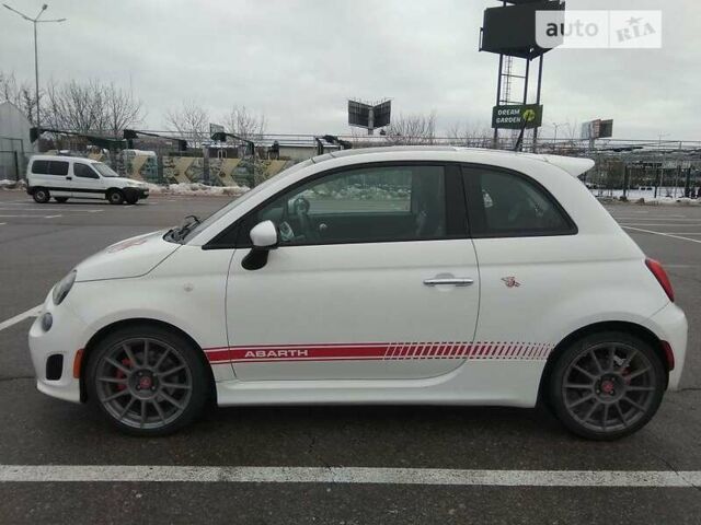 Абарт Fiat 500, об'ємом двигуна 1.4 л та пробігом 147 тис. км за 9100 $, фото 2 на Automoto.ua