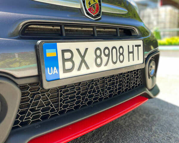 Серый Абарт Fiat 500, объемом двигателя 1.37 л и пробегом 102 тыс. км за 15900 $, фото 7 на Automoto.ua