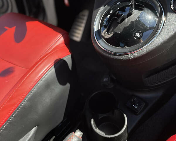 Серый Абарт Fiat 500, объемом двигателя 1.37 л и пробегом 102 тыс. км за 15900 $, фото 18 на Automoto.ua