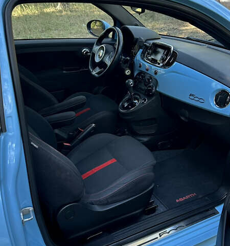 Синий Абарт Fiat 500, объемом двигателя 1.4 л и пробегом 57 тыс. км за 14750 $, фото 8 на Automoto.ua
