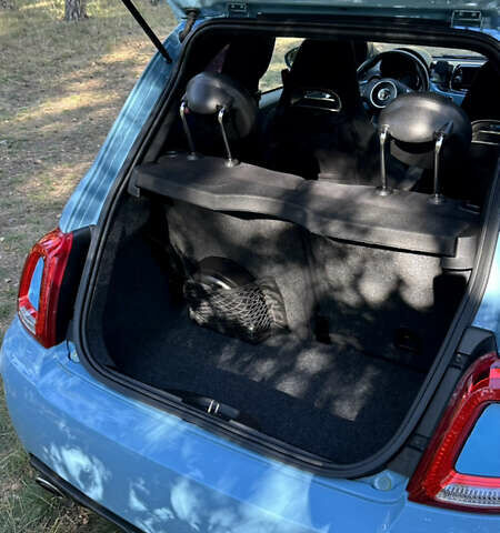 Синий Абарт Fiat 500, объемом двигателя 1.4 л и пробегом 57 тыс. км за 14750 $, фото 19 на Automoto.ua