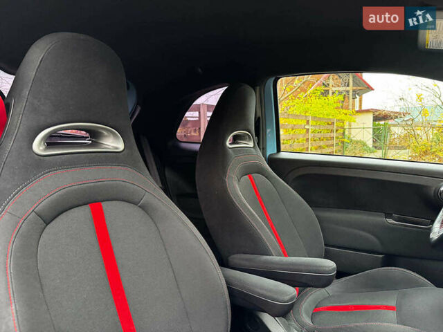 Синий Абарт Fiat 500, объемом двигателя 1.4 л и пробегом 59 тыс. км за 13790 $, фото 16 на Automoto.ua
