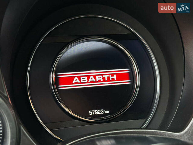 Синий Абарт Fiat 500, объемом двигателя 1.4 л и пробегом 59 тыс. км за 13790 $, фото 2 на Automoto.ua