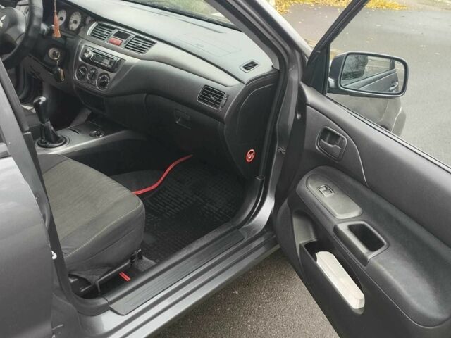 Серый Акура Другая, объемом двигателя 1.6 л и пробегом 181 тыс. км за 4500 $, фото 3 на Automoto.ua