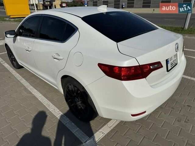 Білий Акура ІЛХ, об'ємом двигуна 2 л та пробігом 130 тис. км за 11600 $, фото 4 на Automoto.ua