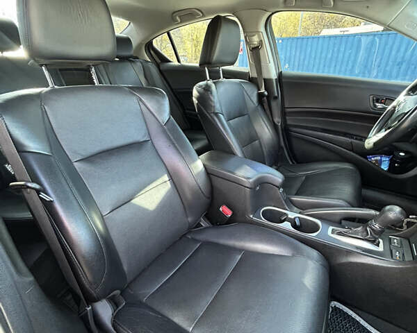 Акура ІЛХ 2017 у Полтаві на Automoto.ua Білий Акура ІЛХ, об'ємом двигуна 2.36 л та пробігом 124 тис. км за 14500 $, фото 30 на Automoto.ua