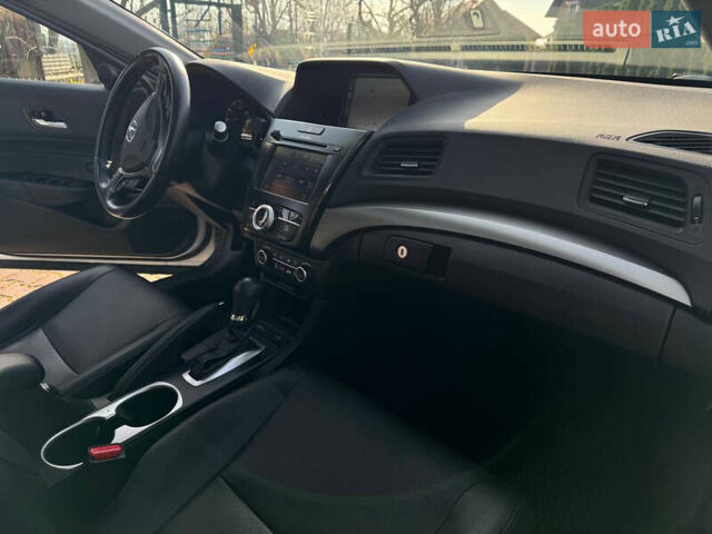 Белый Акура ИЛХ, объемом двигателя 2.35 л и пробегом 90 тыс. км за 12999 $, фото 20 на Automoto.ua