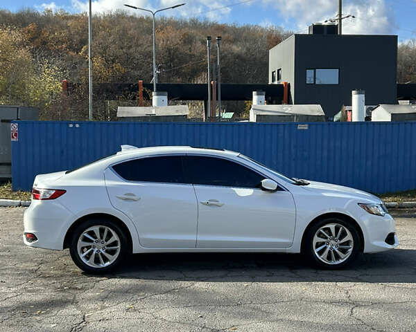 Акура ІЛХ 2017 у Полтаві на Automoto.ua Білий Акура ІЛХ, об'ємом двигуна 2.36 л та пробігом 124 тис. км за 14500 $, фото 5 на Automoto.ua