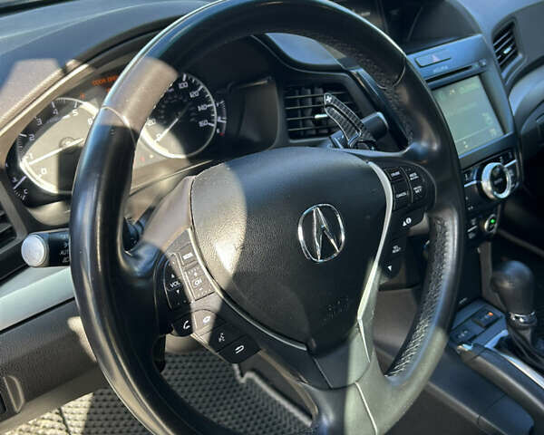 Акура ІЛХ 2017 у Полтаві на Automoto.ua Білий Акура ІЛХ, об'ємом двигуна 2.36 л та пробігом 124 тис. км за 14500 $, фото 18 на Automoto.ua