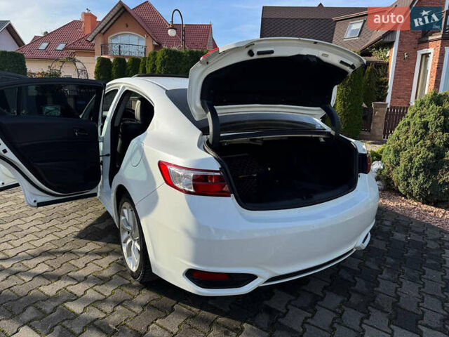 Белый Акура ИЛХ, объемом двигателя 2.35 л и пробегом 90 тыс. км за 12999 $, фото 13 на Automoto.ua