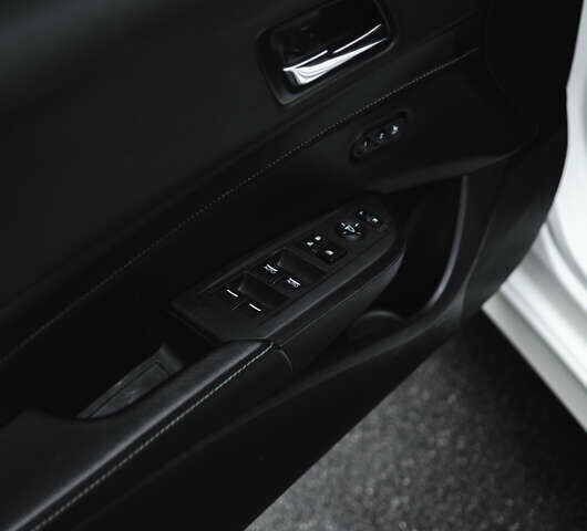 Белый Акура ИЛХ, объемом двигателя 2.36 л и пробегом 96 тыс. км за 14500 $, фото 12 на Automoto.ua