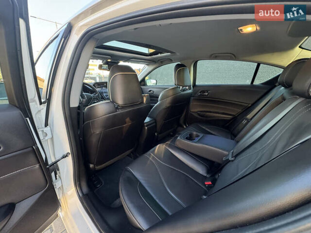 Белый Акура ИЛХ, объемом двигателя 2.35 л и пробегом 56 тыс. км за 14250 $, фото 46 на Automoto.ua