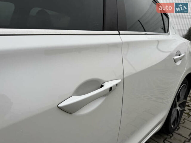 Белый Акура ИЛХ, объемом двигателя 2.36 л и пробегом 57 тыс. км за 13700 $, фото 22 на Automoto.ua