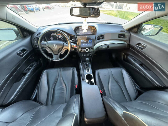 Белый Акура ИЛХ, объемом двигателя 2.35 л и пробегом 56 тыс. км за 14250 $, фото 44 на Automoto.ua