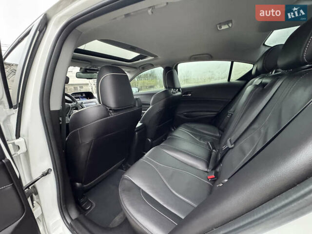 Белый Акура ИЛХ, объемом двигателя 2.36 л и пробегом 57 тыс. км за 13700 $, фото 31 на Automoto.ua