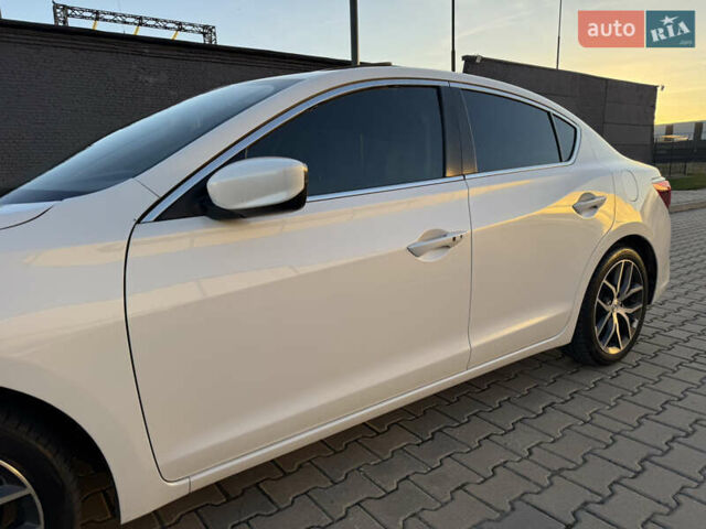 Белый Акура ИЛХ, объемом двигателя 2.35 л и пробегом 56 тыс. км за 14250 $, фото 29 на Automoto.ua