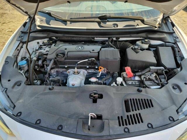 Білий Акура ІЛХ, об'ємом двигуна 2.4 л та пробігом 59 тис. км за 5500 $, фото 10 на Automoto.ua