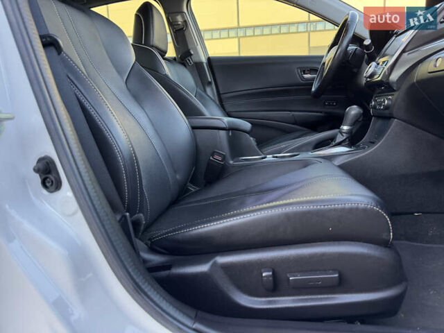 Белый Акура ИЛХ, объемом двигателя 2.35 л и пробегом 56 тыс. км за 14250 $, фото 55 на Automoto.ua