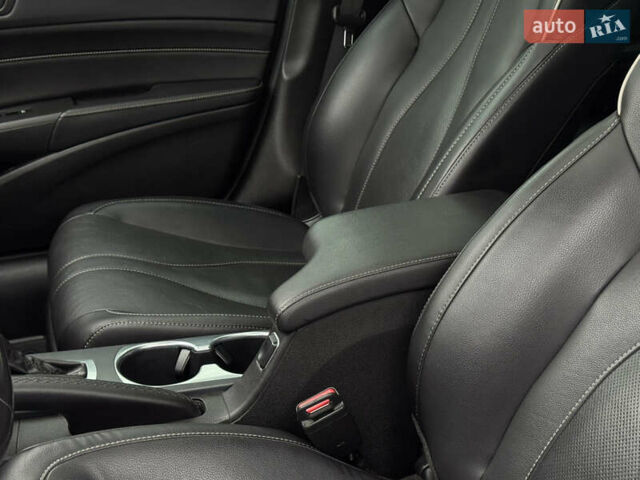 Белый Акура ИЛХ, объемом двигателя 2.36 л и пробегом 57 тыс. км за 13700 $, фото 28 на Automoto.ua