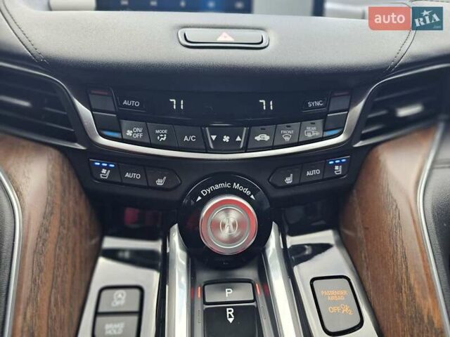 Белый Акура ИЛХ, объемом двигателя 2 л и пробегом 55 тыс. км за 25499 $, фото 54 на Automoto.ua