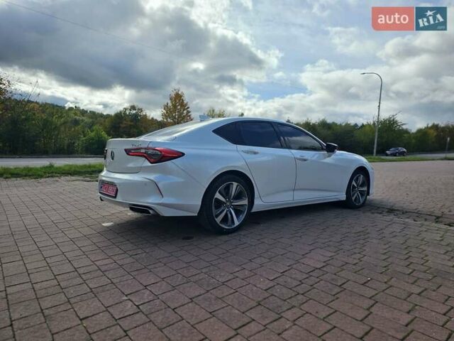 Белый Акура ИЛХ, объемом двигателя 2 л и пробегом 55 тыс. км за 25499 $, фото 3 на Automoto.ua