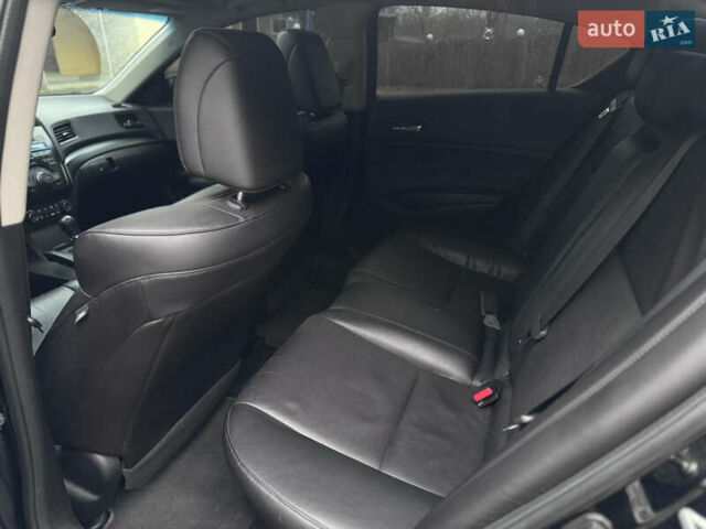 Чорний Акура ІЛХ, об'ємом двигуна 2 л та пробігом 260 тис. км за 8850 $, фото 7 на Automoto.ua