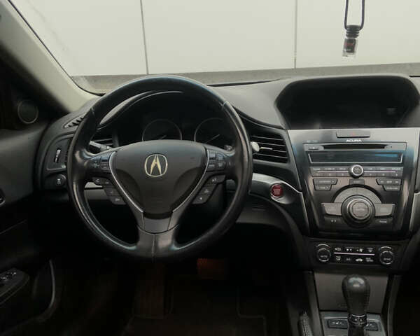 Чорний Акура ІЛХ, об'ємом двигуна 2 л та пробігом 245 тис. км за 9600 $, фото 6 на Automoto.ua