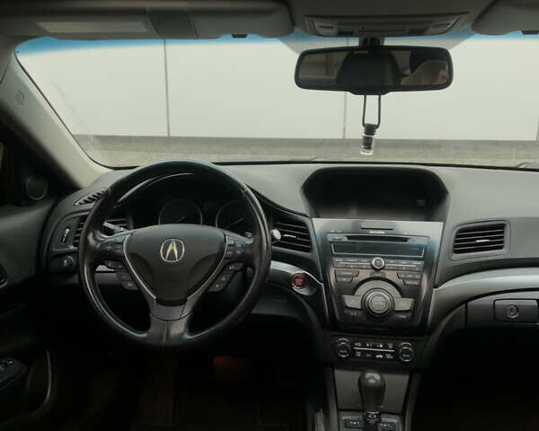 Чорний Акура ІЛХ, об'ємом двигуна 2 л та пробігом 245 тис. км за 9600 $, фото 5 на Automoto.ua