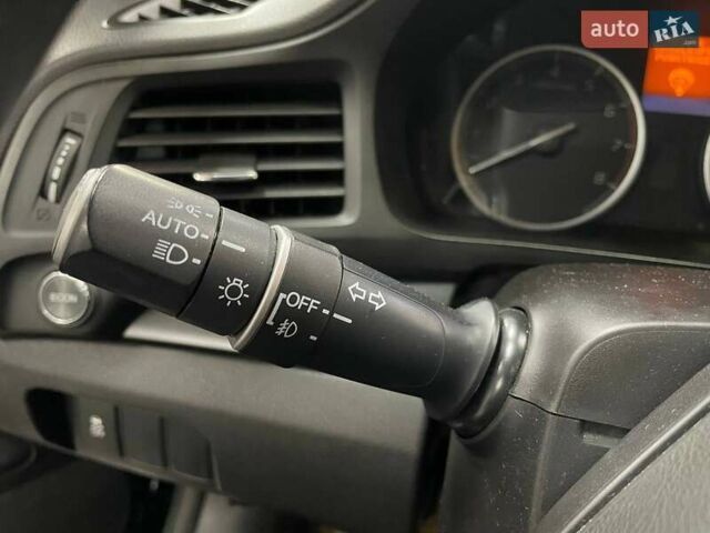 Черный Акура ИЛХ, объемом двигателя 1.5 л и пробегом 251 тыс. км за 9990 $, фото 18 на Automoto.ua