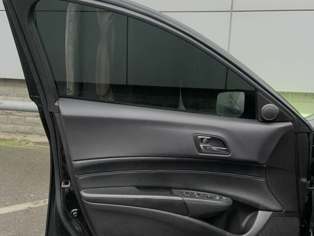 Черный Акура ИЛХ, объемом двигателя 2 л и пробегом 225 тыс. км за 9600 $, фото 16 на Automoto.ua