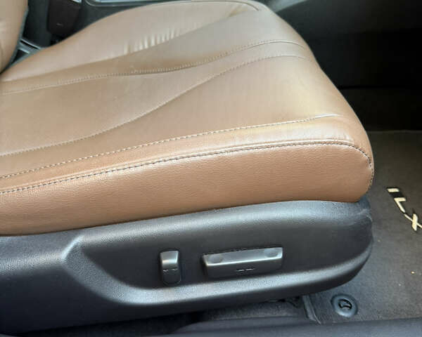 Чорний Акура ІЛХ, об'ємом двигуна 2.4 л та пробігом 66 тис. км за 17000 $, фото 23 на Automoto.ua