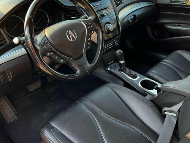 Красный Акура ИЛХ, объемом двигателя 2.4 л и пробегом 60 тыс. км за 18100 $, фото 4 на Automoto.ua