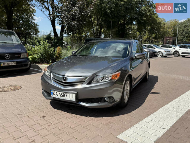 Серый Акура ИЛХ, объемом двигателя 2 л и пробегом 107 тыс. км за 9400 $, фото 4 на Automoto.ua